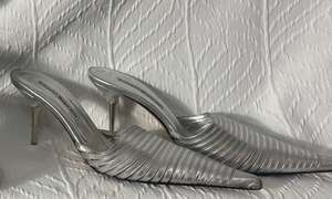 Luciano Barachini Silver Metallic Pointed Toe Stiletto Mules Heels Size 37